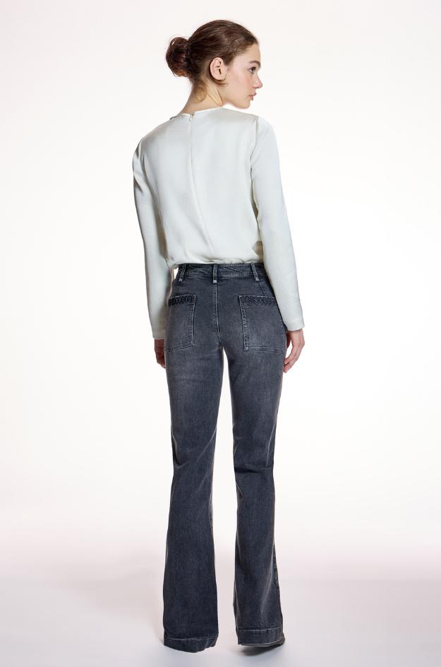 Jeans acampanados gris - Alba Conde - Imagen 3