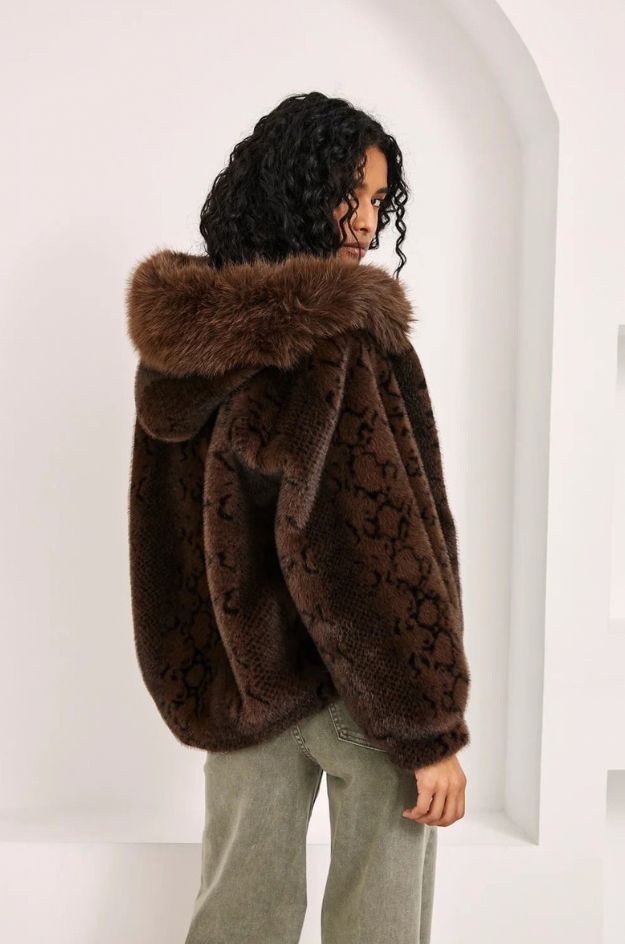 Abrigo pelo bomber capucha - Nekane - Imagen 4