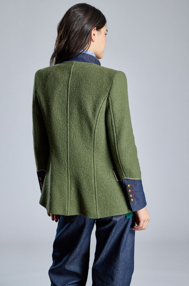 Chaqueta verde estilo militar - Alba Conde - Imagen 5
