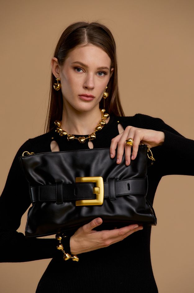 Bolso de hombro negro con cinturón y hebilla dorada - Nosecrets - Imagen 2