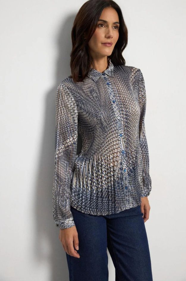 Blusa Iraida plisada con estampado geométrico y botones efecto nácar- Tinta y Bariloche - Imagen 2